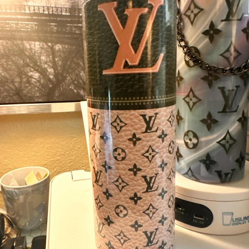 Customized High end Tumblers! Multicolor Tumblers (with Chain) - Picture 4 of 10